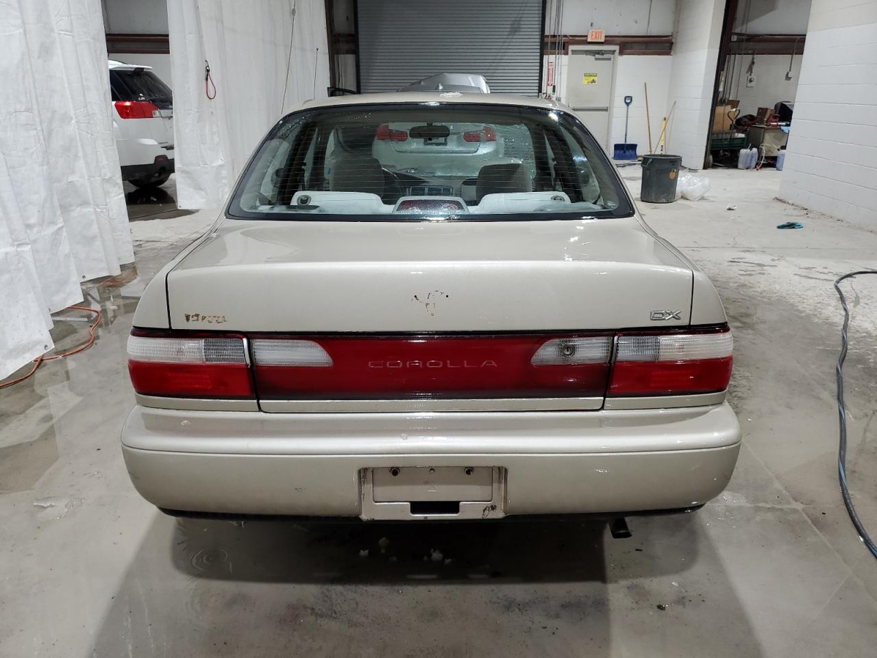 Lot #3045581686 1997 TOYOTA COROLLA DX