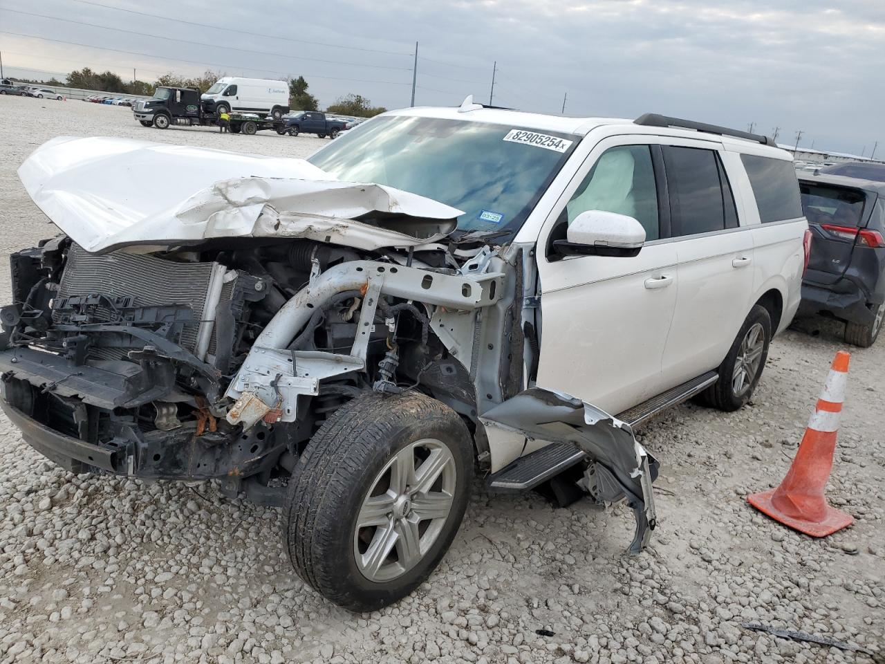  Salvage Ford Expedition