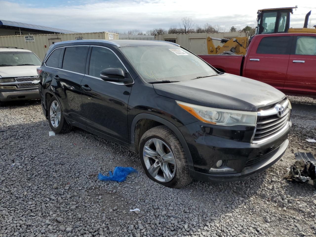 Lot #3050601113 2016 TOYOTA HIGHLANDER