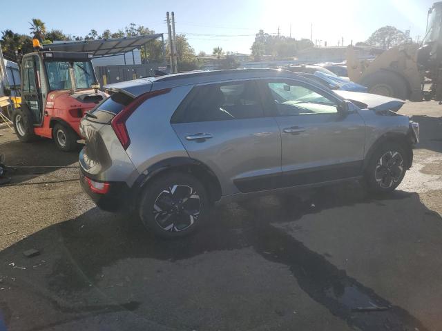 KIA NIRO WIND 2024 silver  electric KNDCR3L18R5122386 photo #4