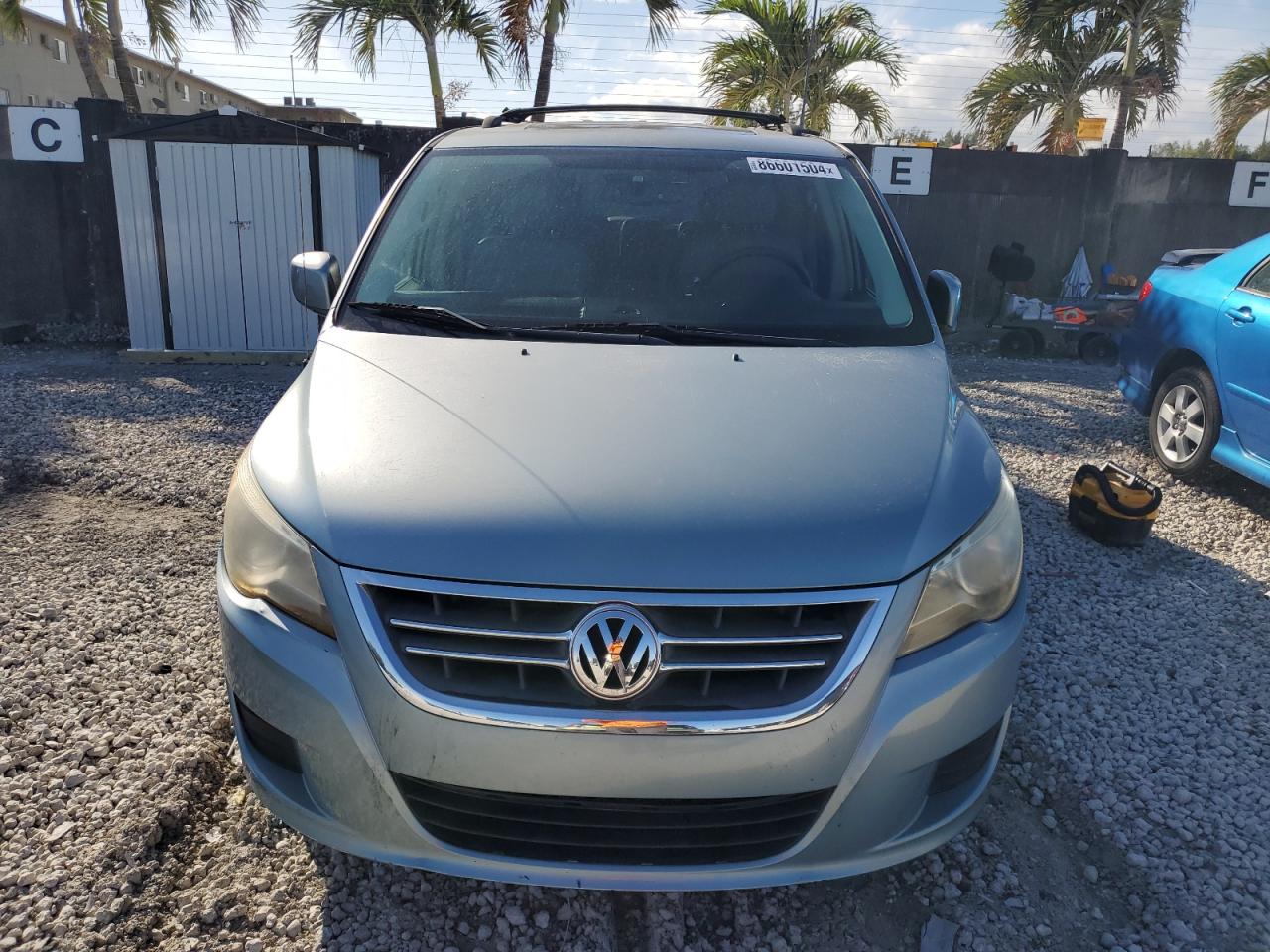 Lot #3036949731 2009 VOLKSWAGEN ROUTAN SEL