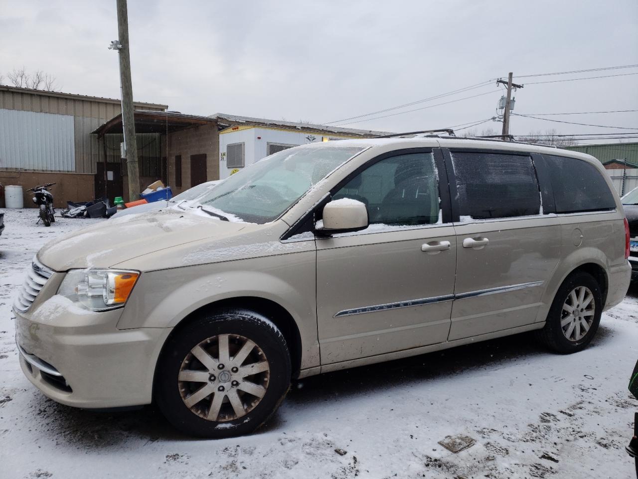 Lot #3034280064 2014 CHRYSLER TOWN & COU