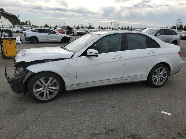 VIN WDDGF4HB9DR269373 2013 MERCEDES-BENZ C-CLASS no.1