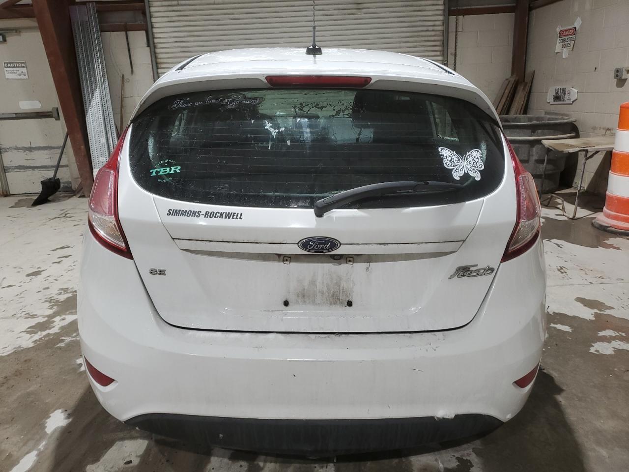 Lot #3034290118 2019 FORD FIESTA SE