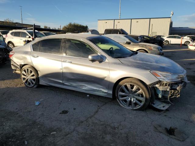 2017 HONDA ACCORD TOU - 1HGCR3F92HA013544