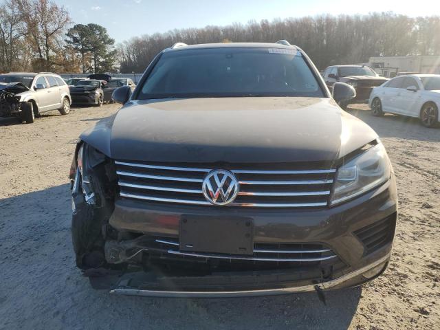 2016 VOLKSWAGEN TOUAREG SP WVGEF9BP7GD013040