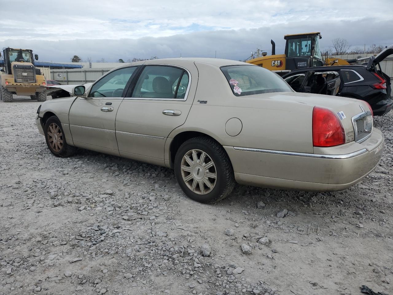 Lot #3034590760 2009 LINCOLN TOWN CAR S