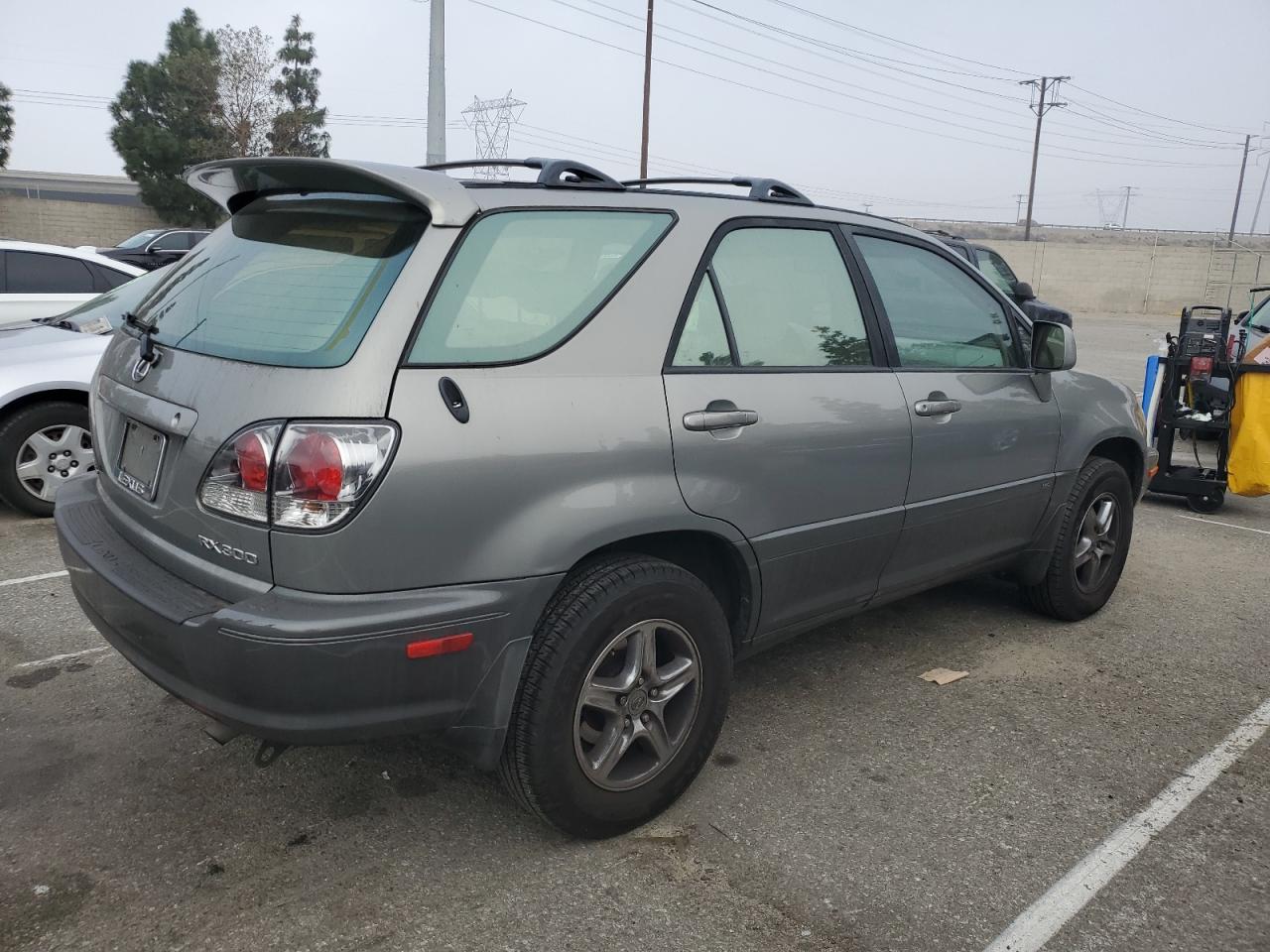 Lot #3049763118 2002 LEXUS RX 300