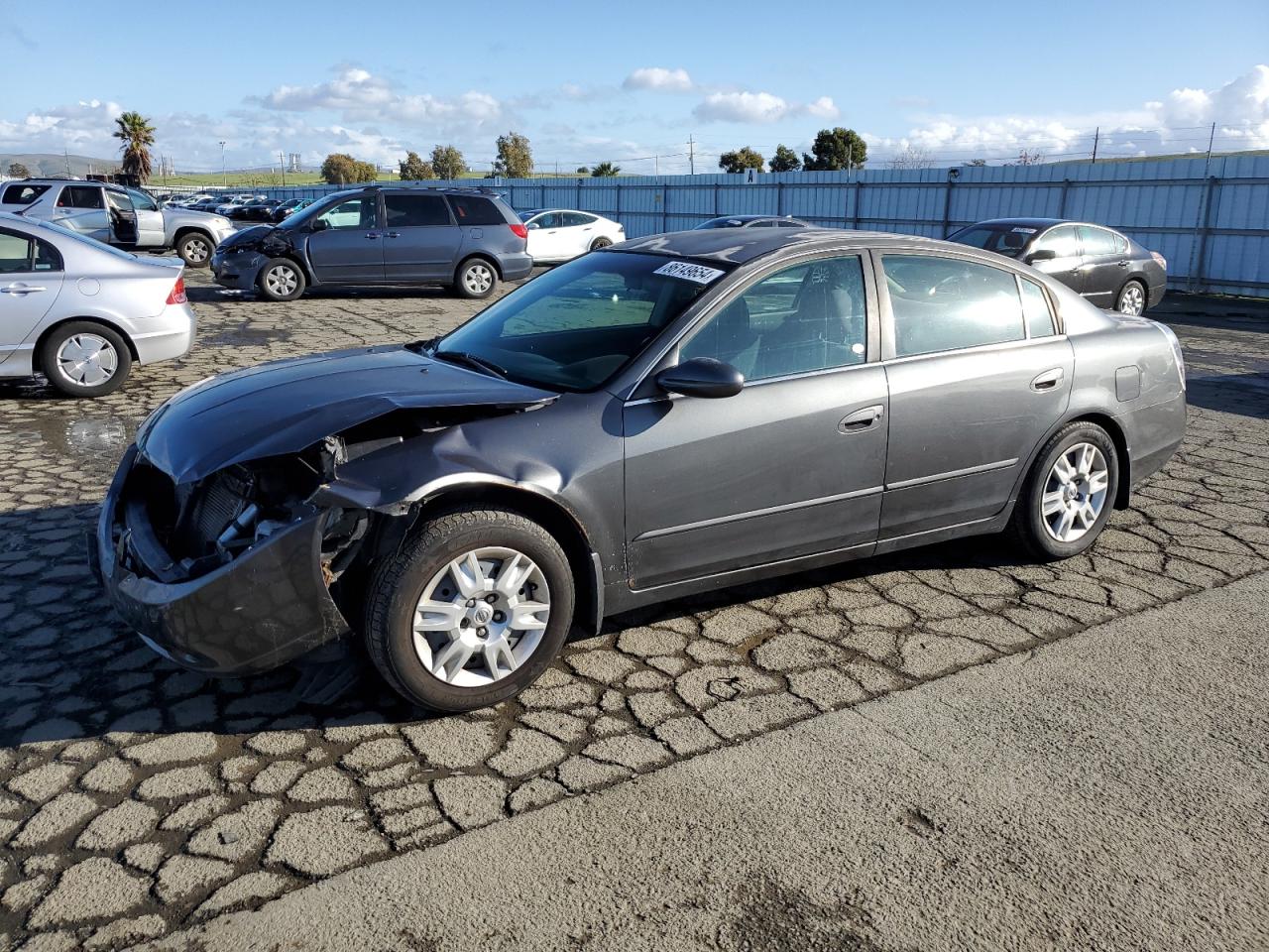  Salvage Nissan Altima