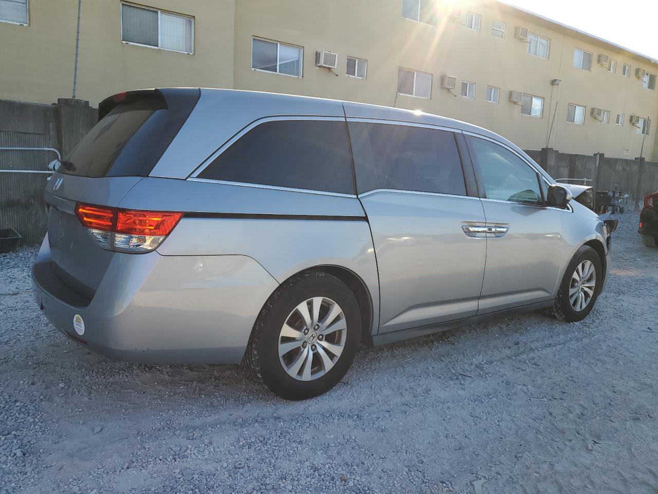 Lot #3033019004 2016 HONDA ODYSSEY EX