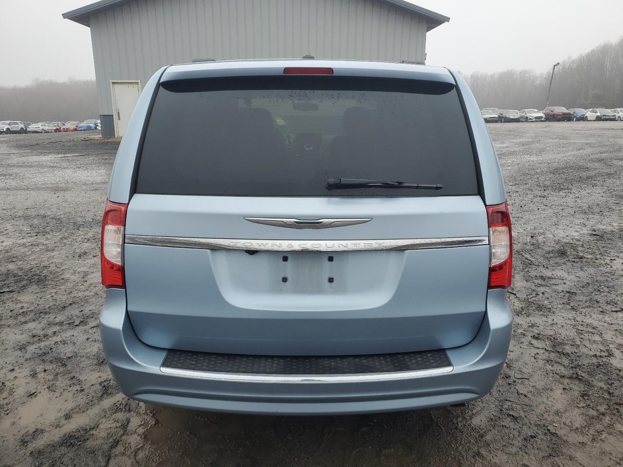 Lot #3033327855 2013 CHRYSLER TOWN & COU