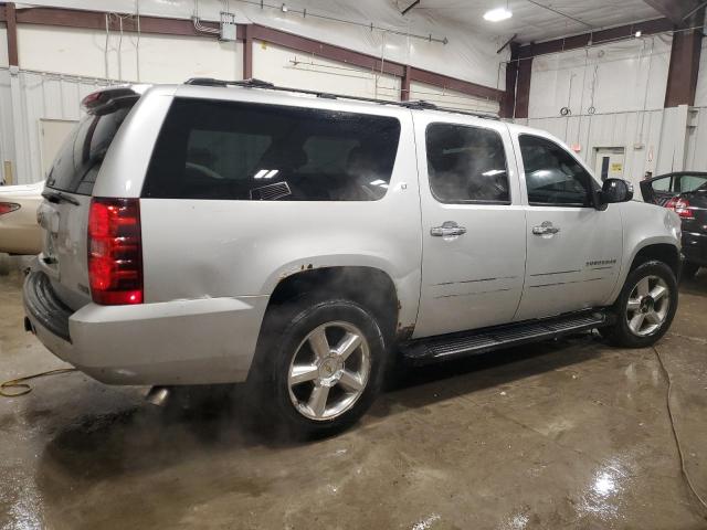 CHEVROLET SUBURBAN K 2010 two tone  flexible fuel 1GNUKJE31AR132676 photo #4