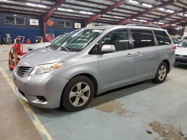 2013 TOYOTA SIENNA LE #3024515369