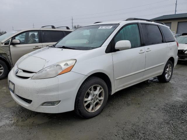 TOYOTA SIENNA XLE