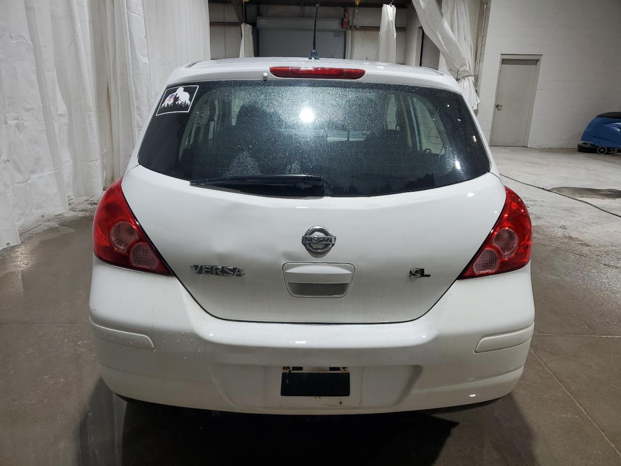 Lot #3033022030 2010 NISSAN VERSA S