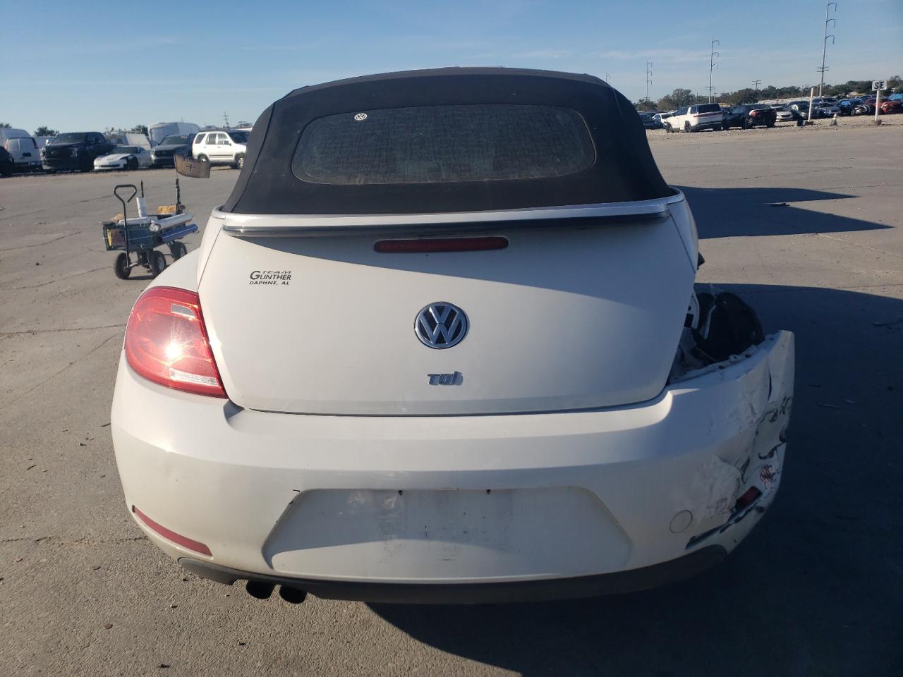 Lot #3027061769 2013 VOLKSWAGEN BEETLE