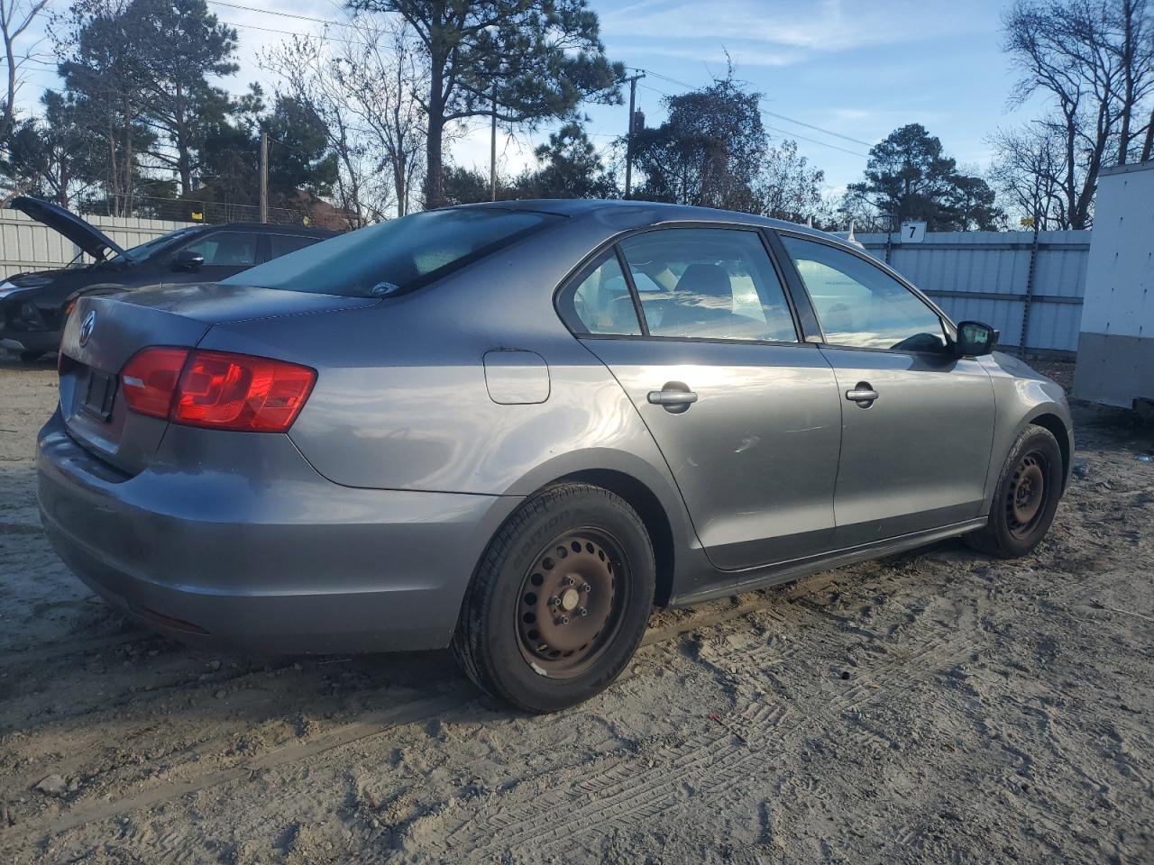 Lot #3037269490 2013 VOLKSWAGEN JETTA BASE