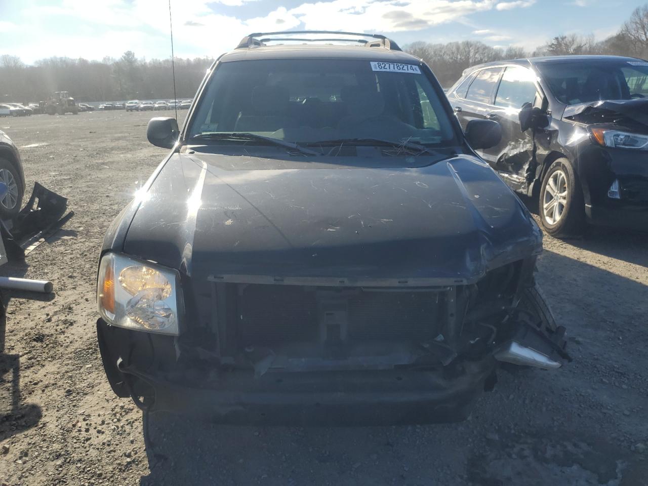 Lot #3051455302 2004 GMC ENVOY XL