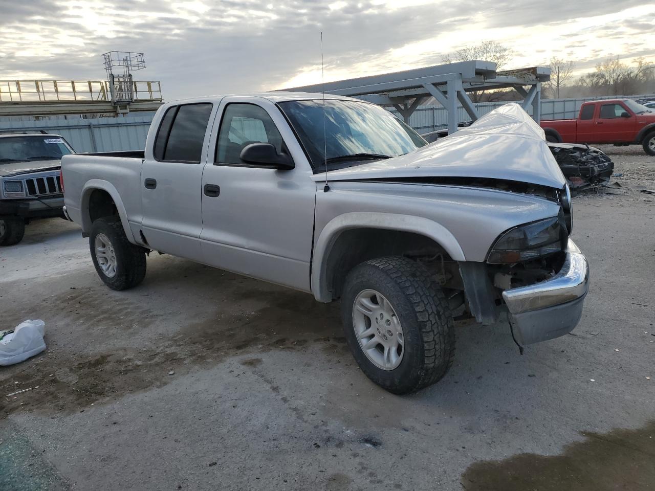 Lot #3033612173 2004 DODGE DAKOTA QUA