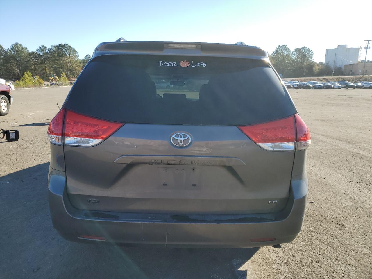 Lot #3037187488 2012 TOYOTA SIENNA LE