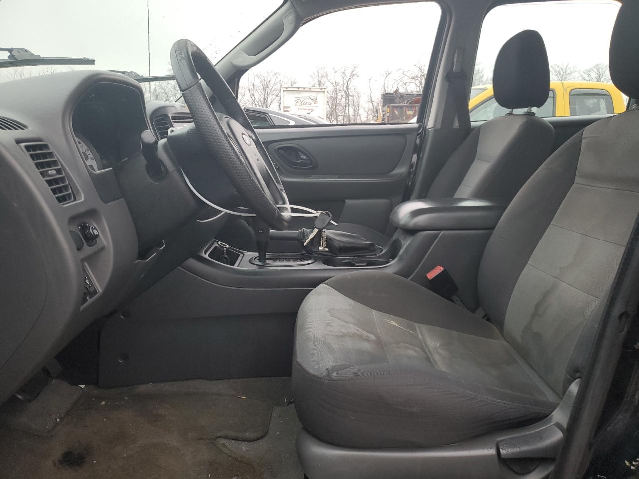 Lot #3028649293 2005 FORD ESCAPE XLS