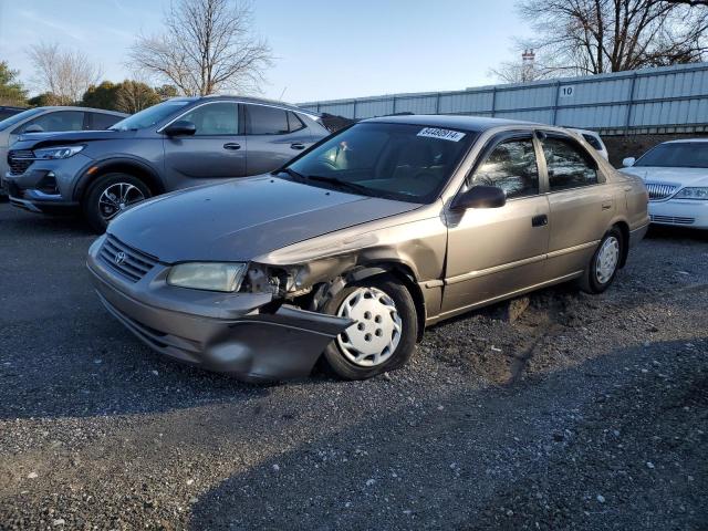 TOYOTA CAMRY CE