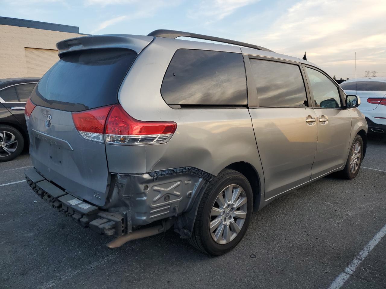 Lot #3027078828 2012 TOYOTA SIENNA LE