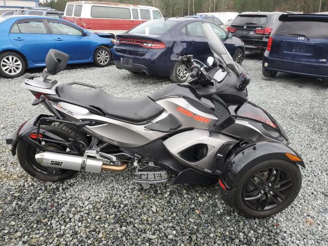 2011 CAN-AM SPYDER ROA #3050447279