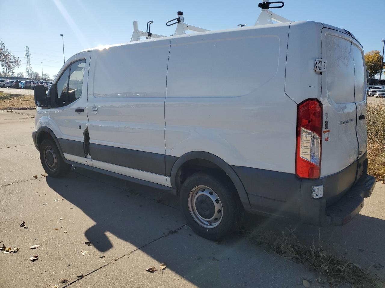 Lot #3026774989 2017 FORD TRANSIT T-