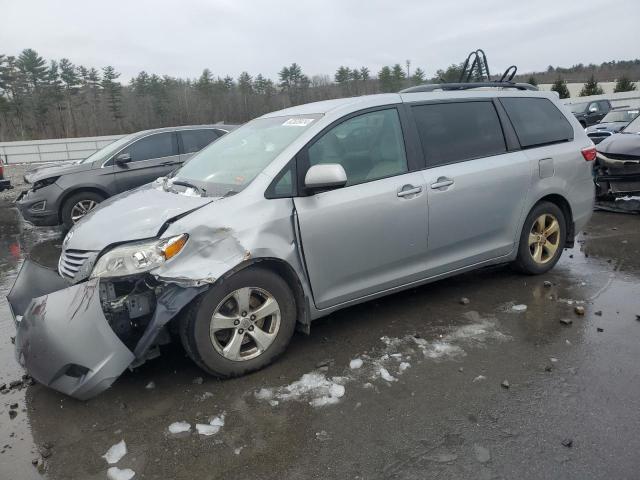 TOYOTA SIENNA LE