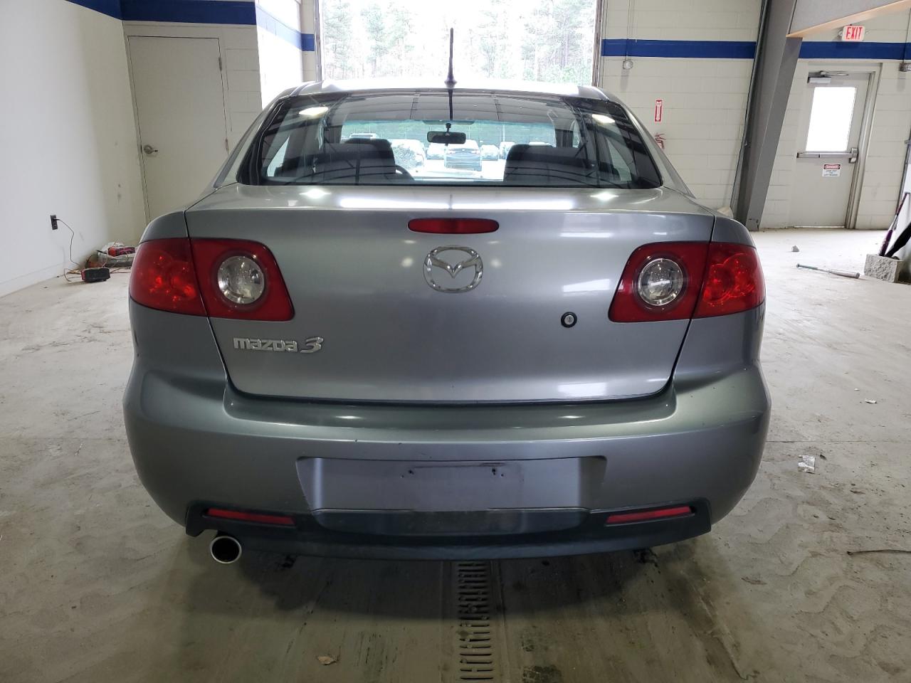 Lot #3025816315 2006 MAZDA 3 I