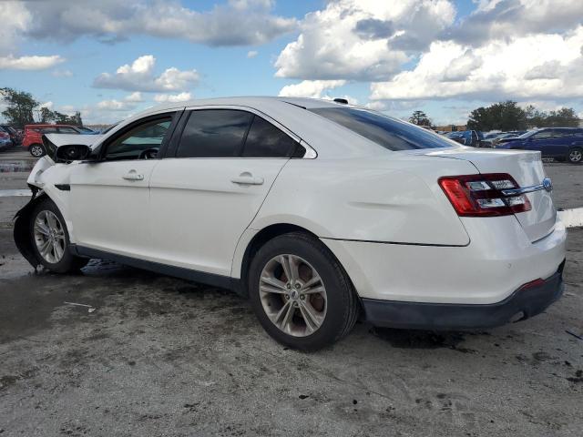 2018 FORD TAURUS SEL 1FAHP2E85JG107052