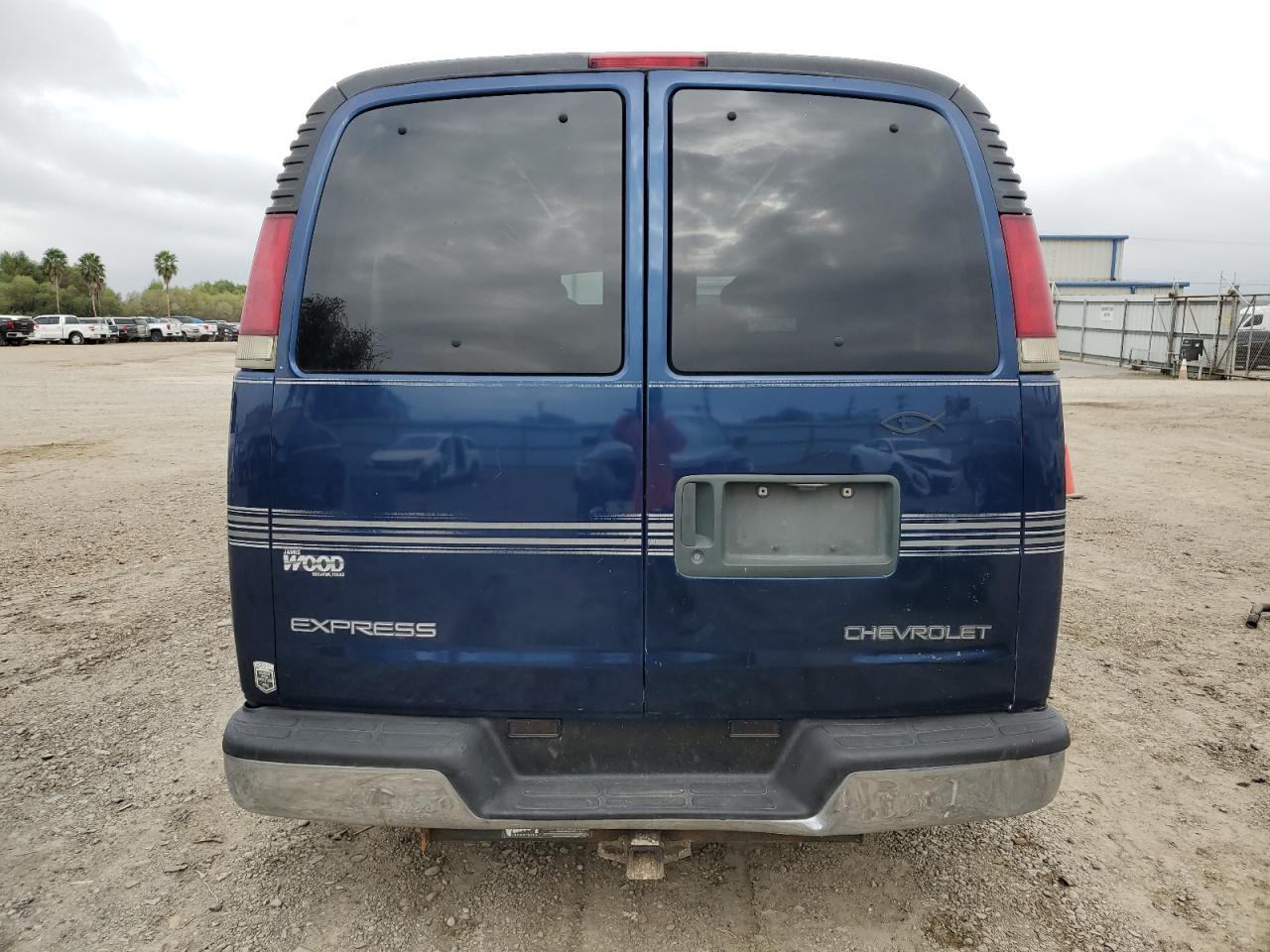 Lot #3033053018 2000 CHEVROLET EXPRESS G1