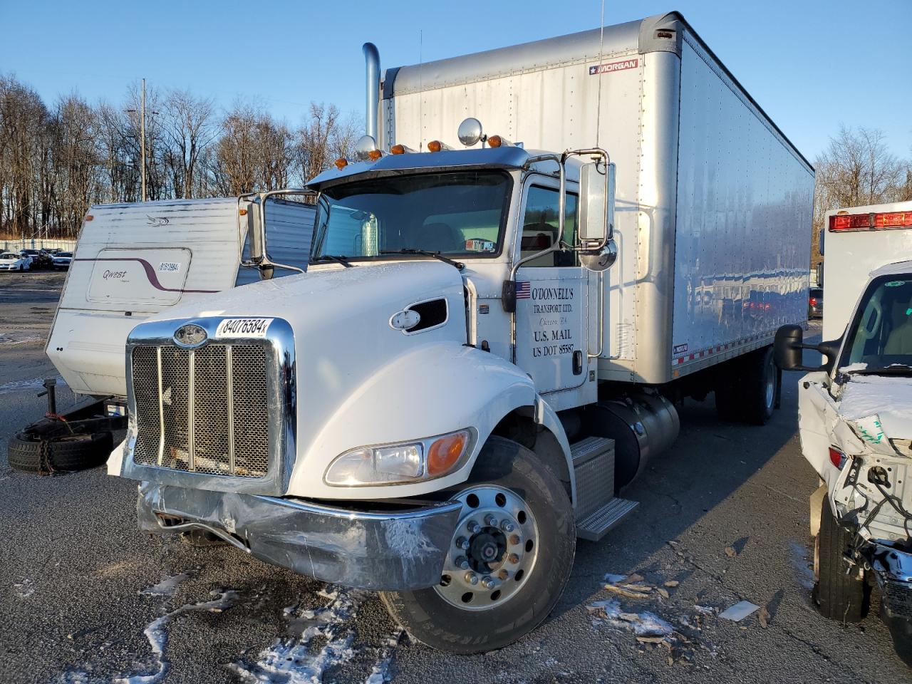 Lot #3025947009 2017 PETERBILT 337