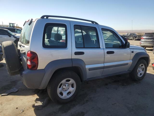 JEEP LIBERTY SP 2005 silver  gas 1J4GK48K05W534099 photo #4