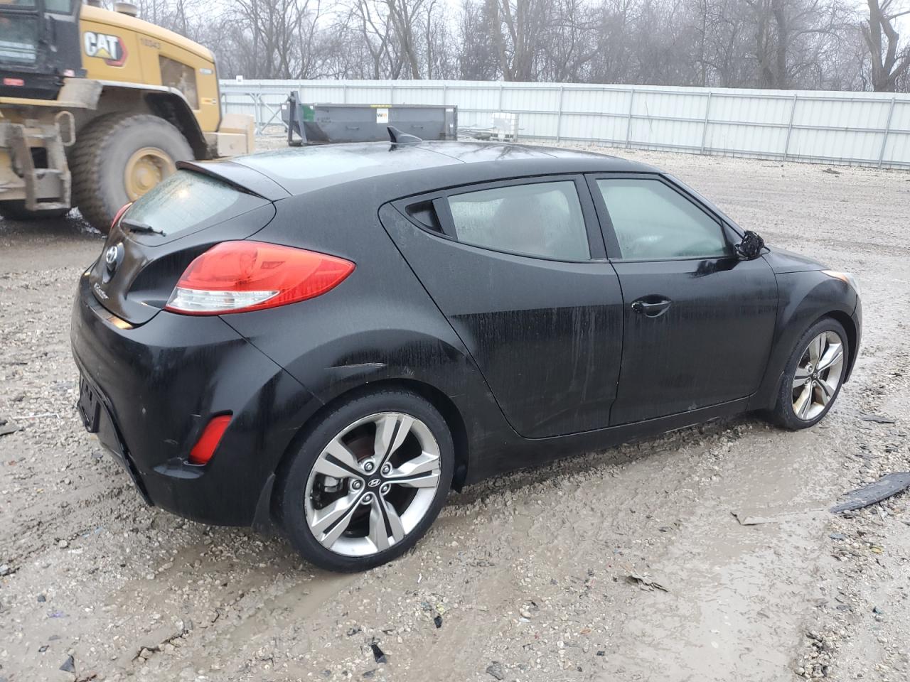 Lot #3025883527 2013 HYUNDAI VELOSTER