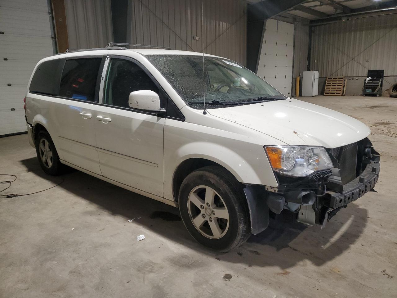 Lot #3033299884 2013 DODGE GRAND CARA