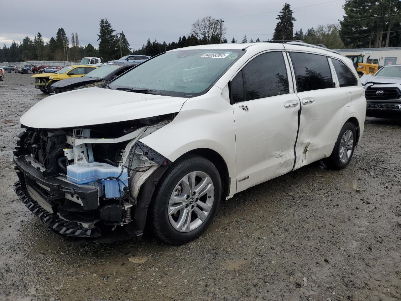 Lot #3046026308 2021 TOYOTA SIENNA LIM