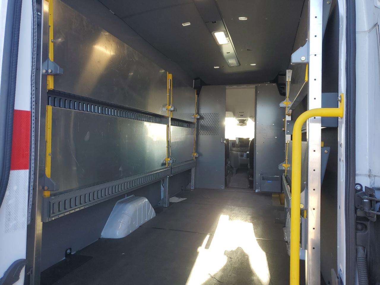 FORD E-TRANSIT T-350