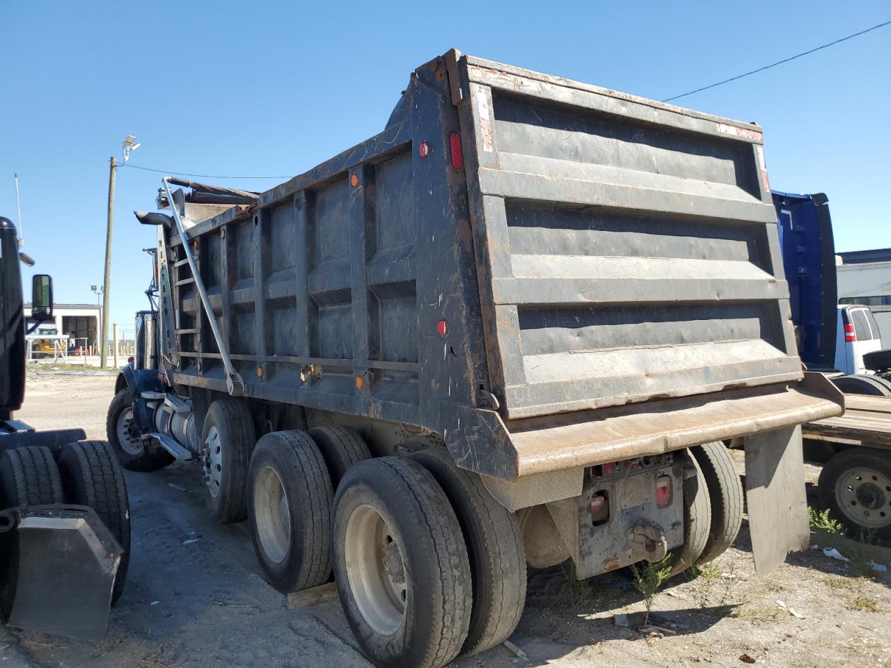 Lot #3044400727 2005 WESTERN STAR/AUTO CAR CONVENTION