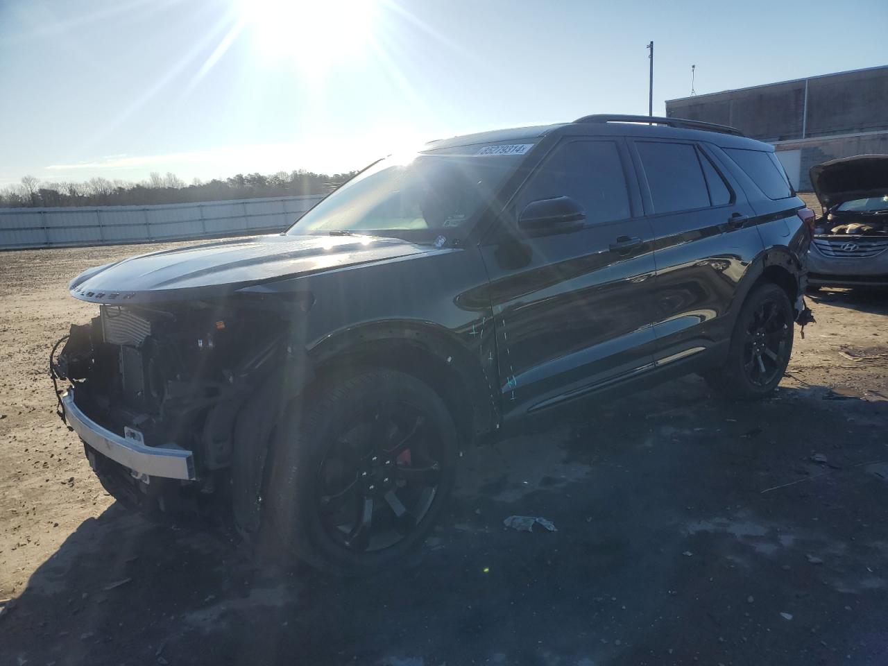  Salvage Ford Explorer