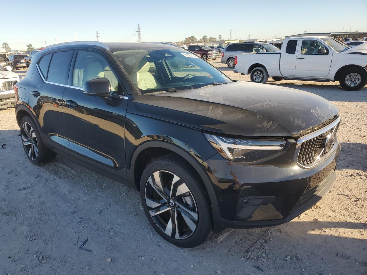 Lot #3028479966 2024 VOLVO XC40 ULTIM