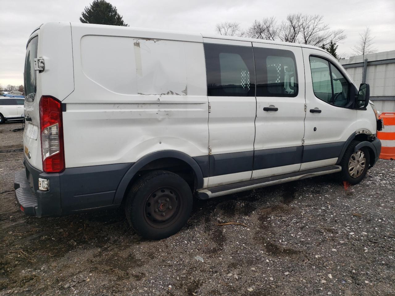 Lot #3030482458 2016 FORD TRANSIT T-