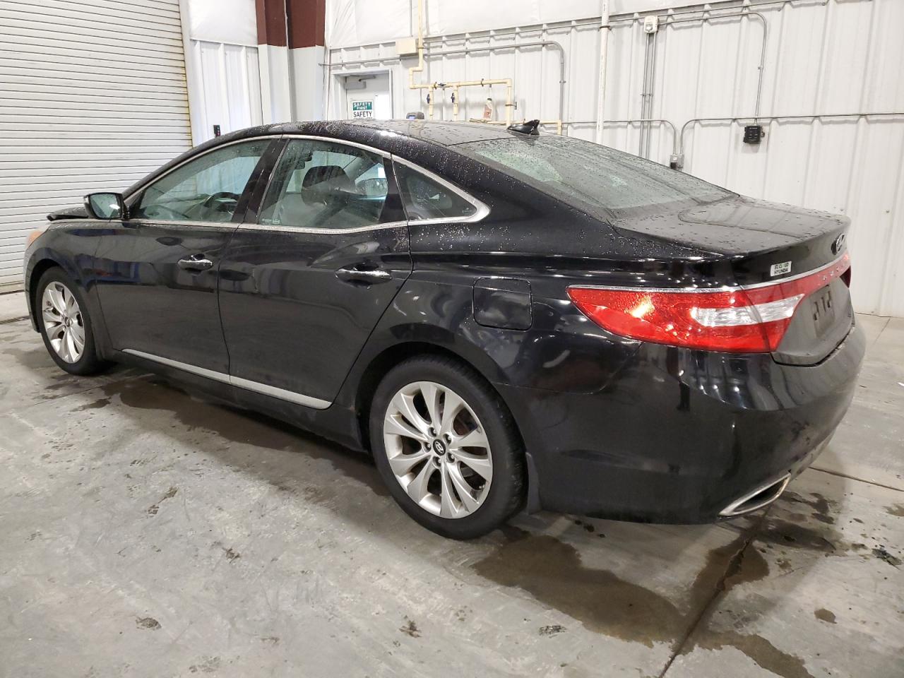 Lot #3034306080 2012 HYUNDAI AZERA GLS