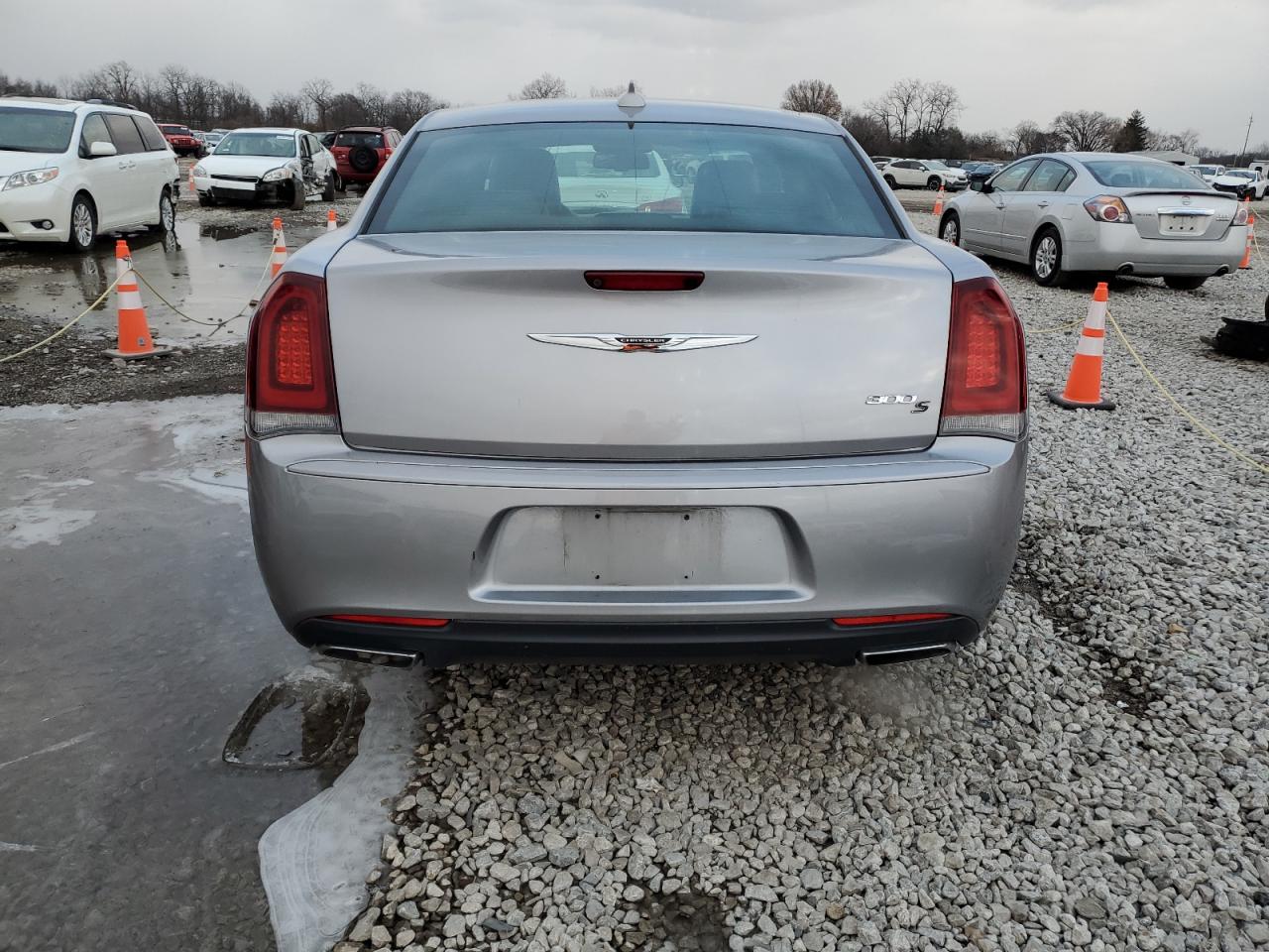 Lot #3029351688 2016 CHRYSLER 300 S