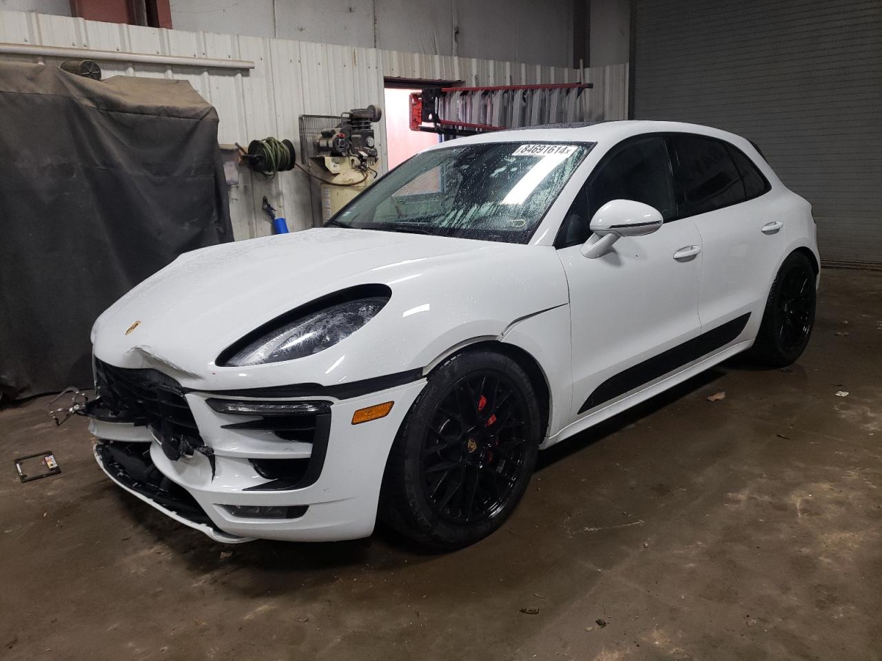  Salvage Porsche Macan