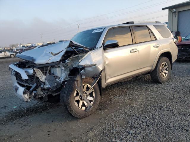 2019 TOYOTA 4RUNNER SR - JTEBU5JR9K5690453