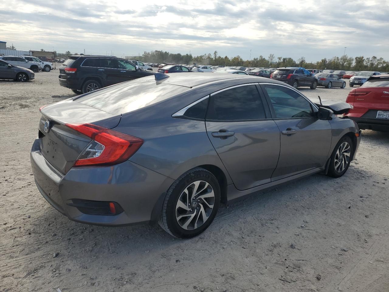 Lot #3033425105 2018 HONDA CIVIC EX