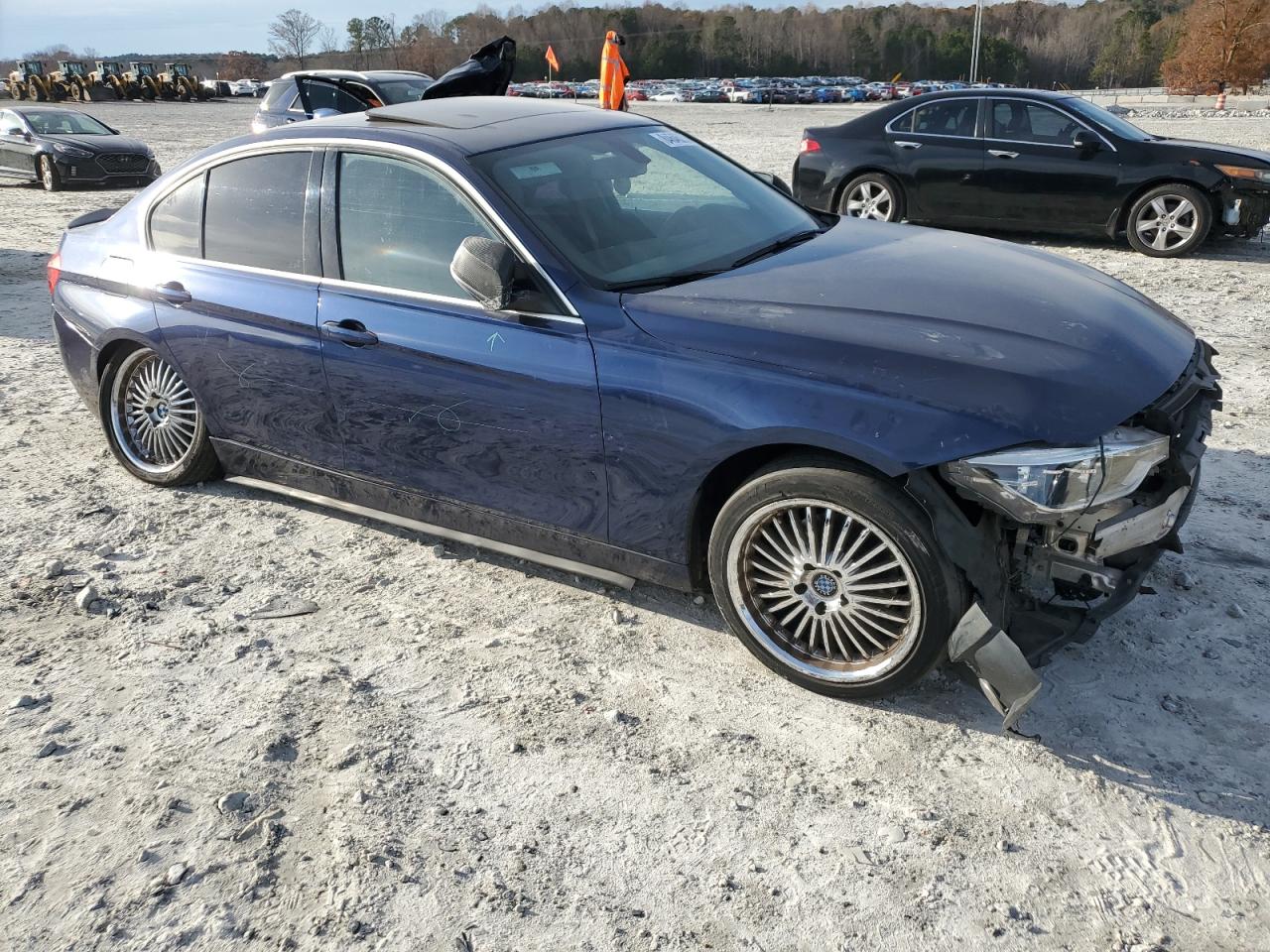 Lot #3042056180 2017 BMW 330 XI