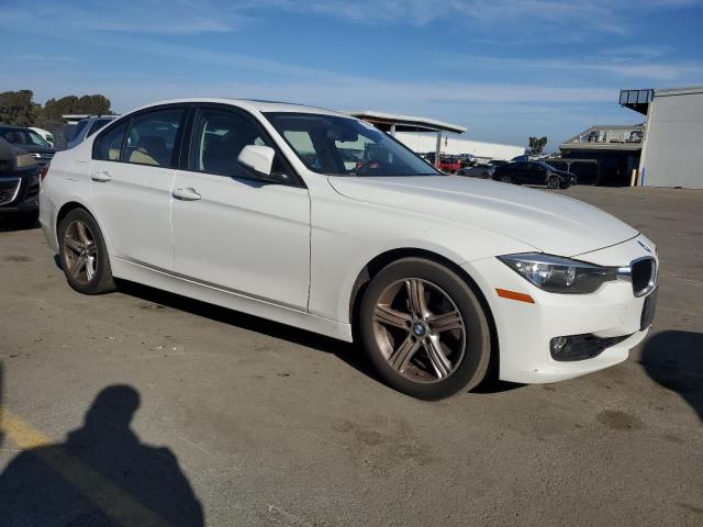 VIN WBA3C1G57DNR47070 2013 BMW 3 SERIES no.4